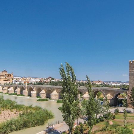Stunning Apartment In Cordoba With Kitchen Eksteriør billede